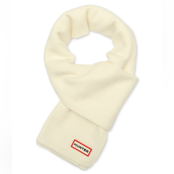 Hunter Cream White Knit Scarf - Picture 6 of 6